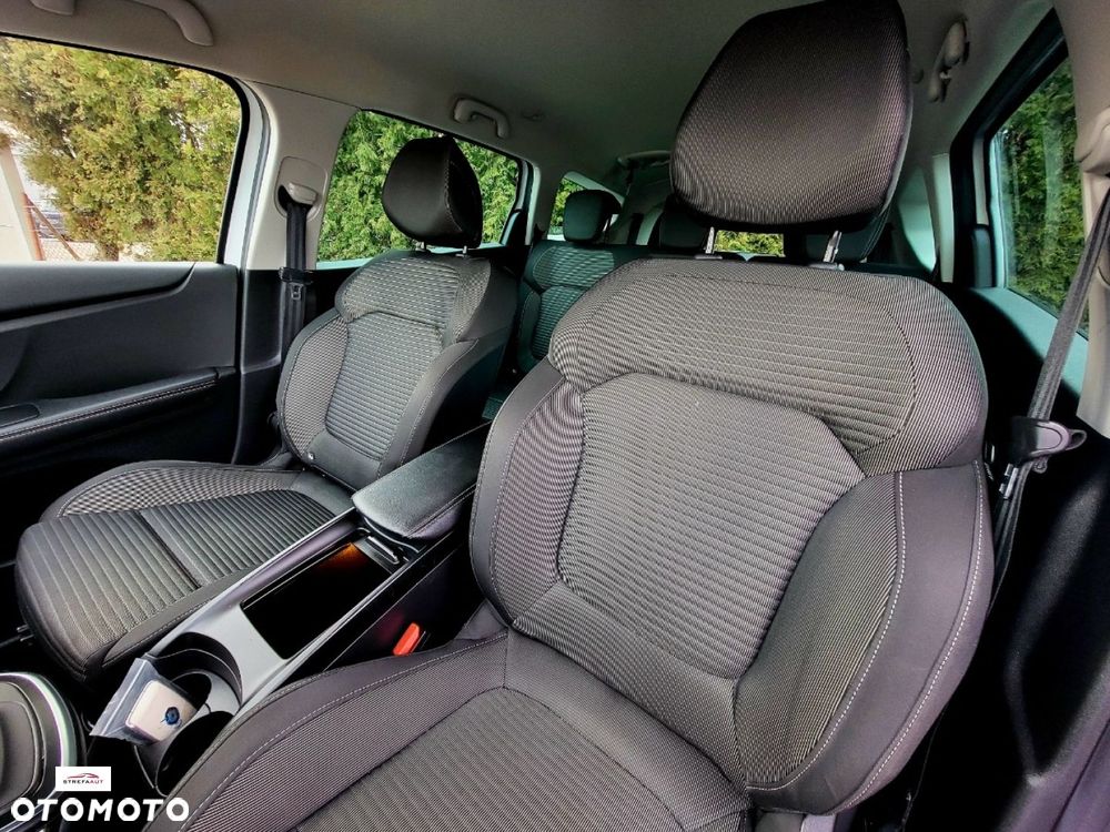 Renault Grand Scenic - 16
