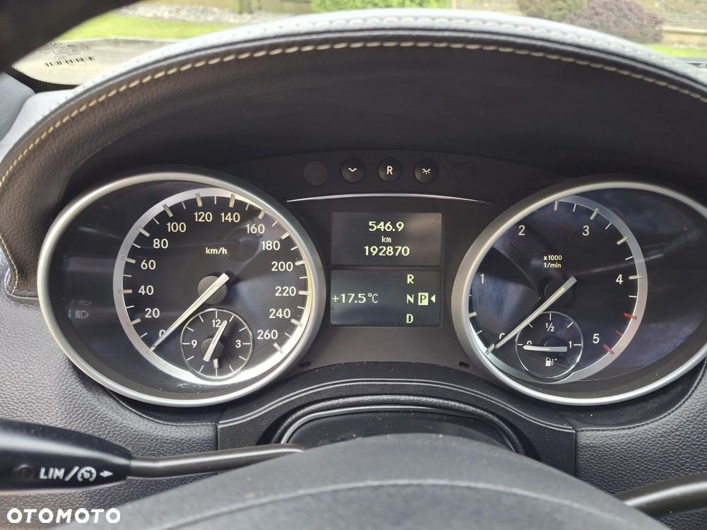 Mercedes-Benz ML - 24