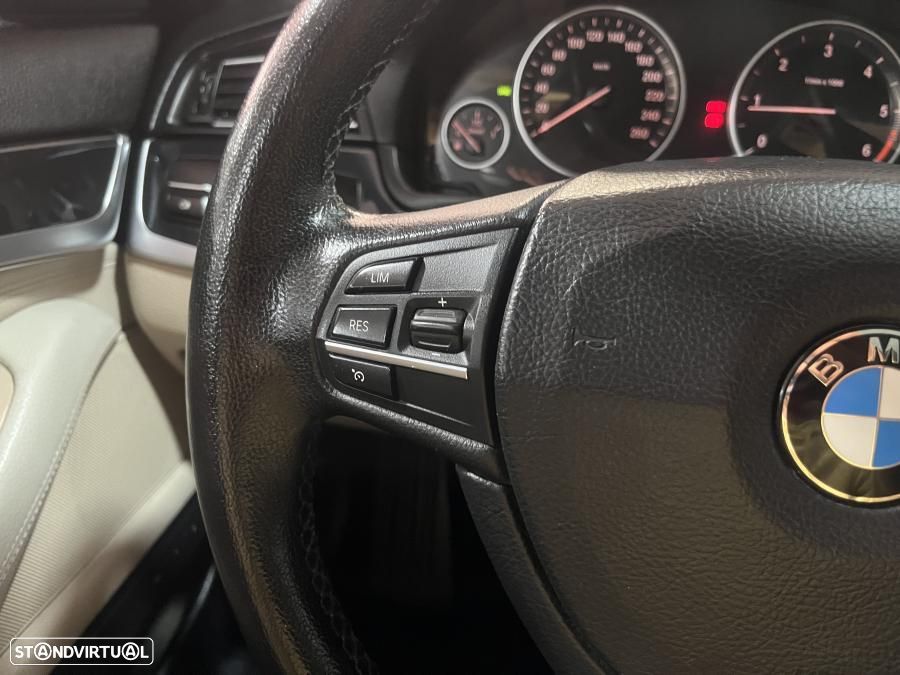 BMW 520 d Line Luxury - 23