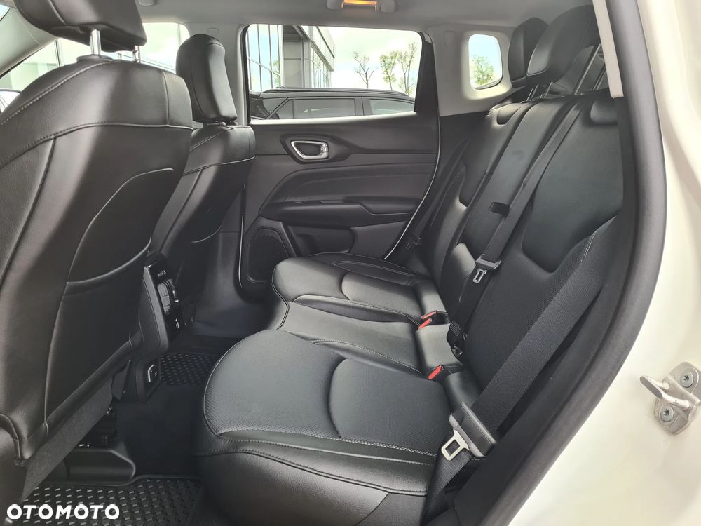 Jeep Compass 1.5 T4 mHEV Summit FWD S&S DCT - 27