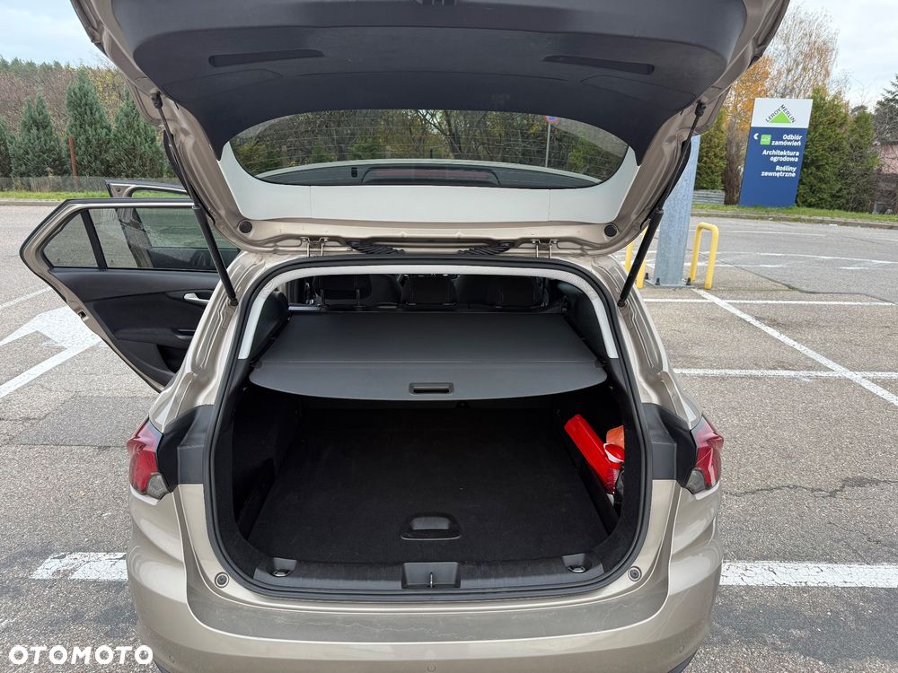 Fiat Tipo 1.4 T-Jet 16v Lounge EU6 - 11