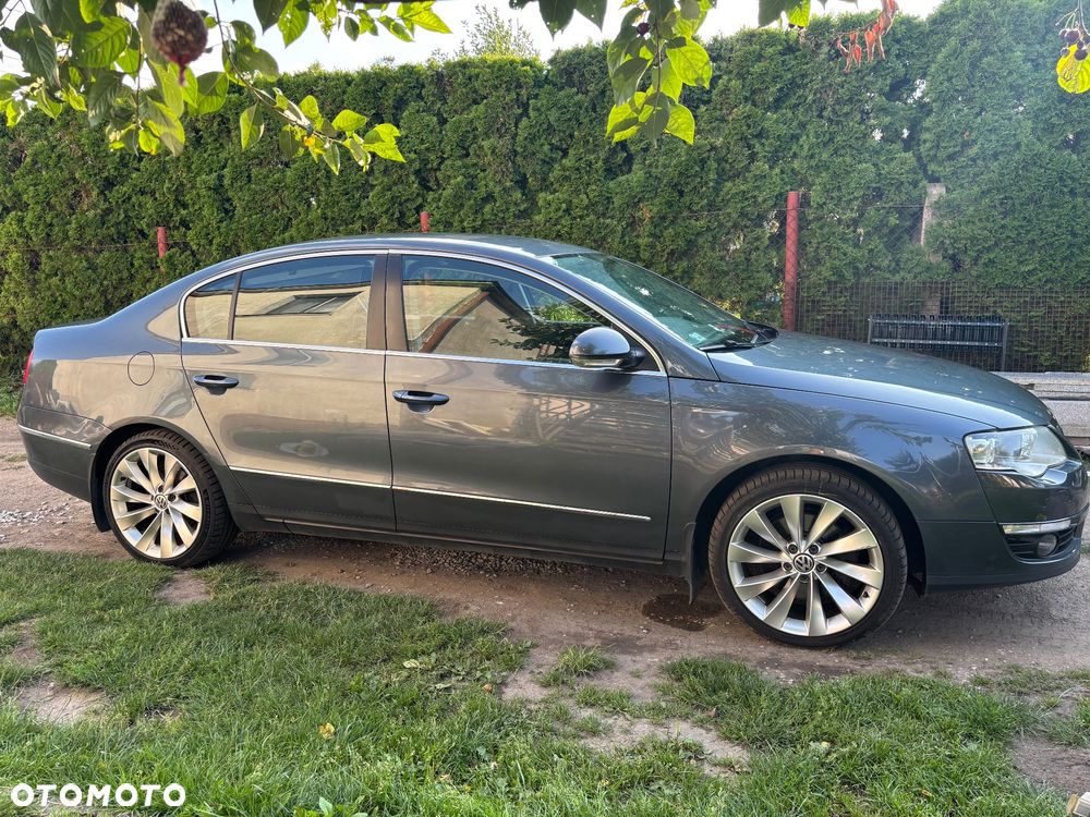 Volkswagen Passat 1.8 TSI Comfortline - 1