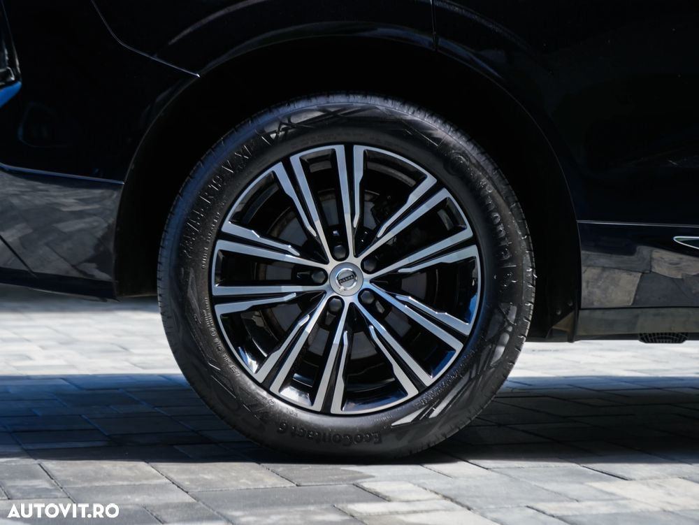Volvo XC 60 B4 MHEV AT8 AWD Inscription - 19