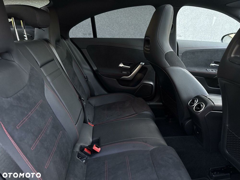 Mercedes-Benz CLA - 20