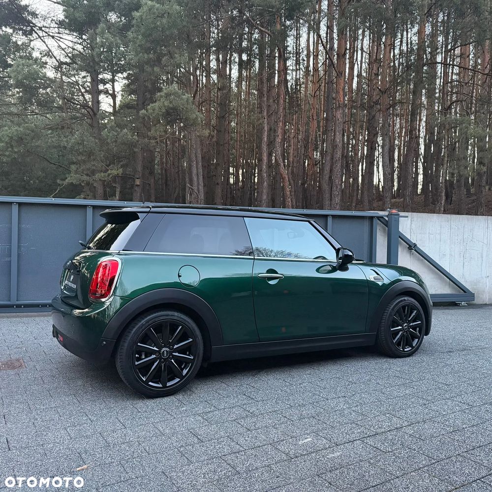 MINI Cooper Essential Trim - 30