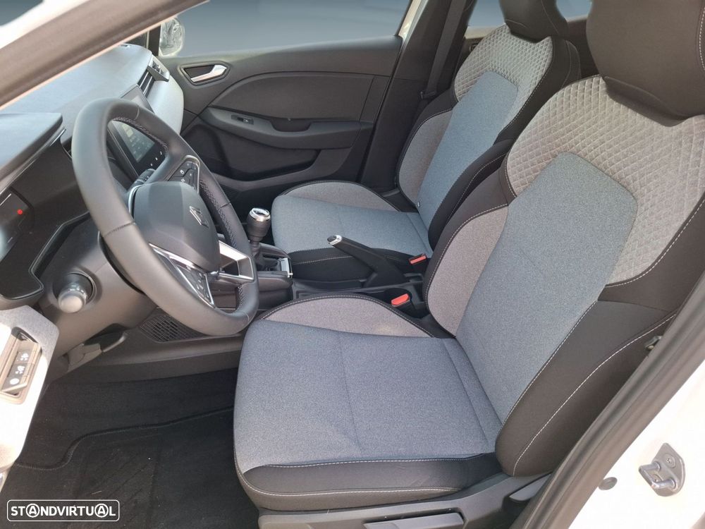 Renault Clio 1.0 TCe Evolution Bi-Fuel - 11