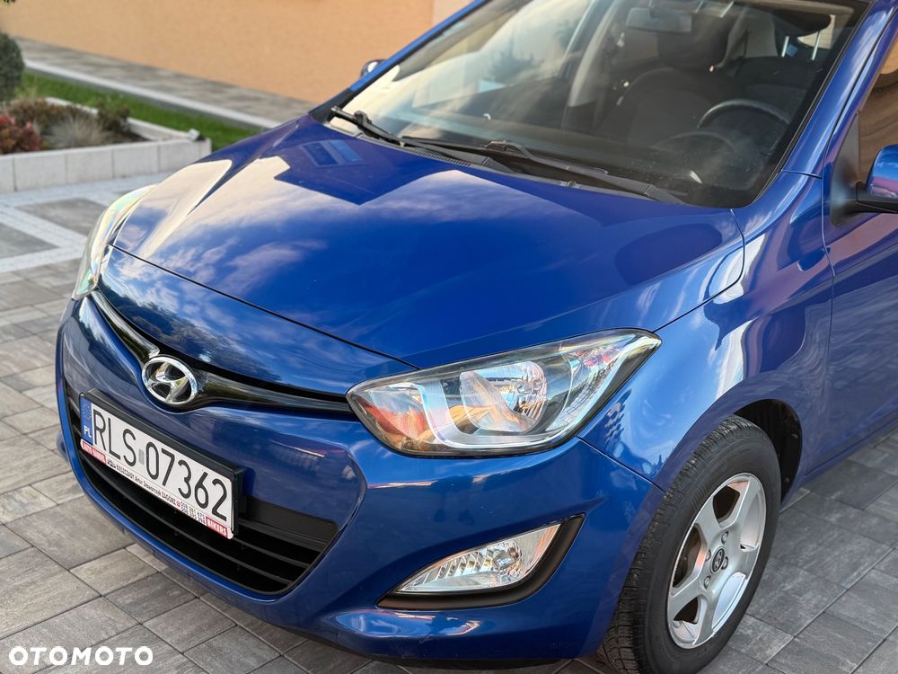 Hyundai i20 1.1 CRDi Trend - 28