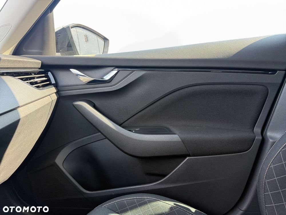 Skoda Kamiq 1.0 TSI Ambition DSG - 30
