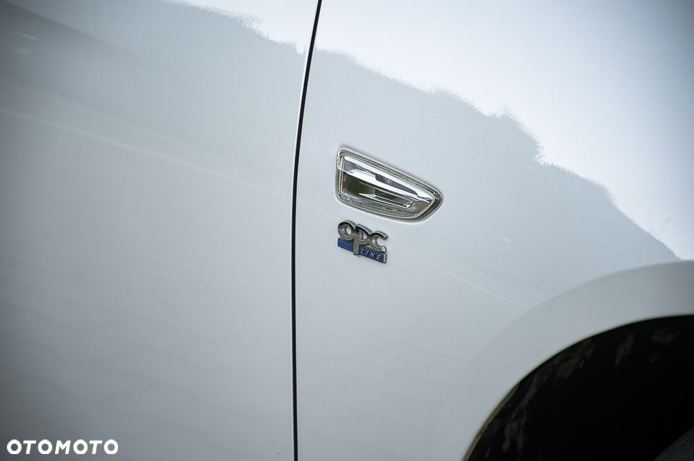 Opel Insignia 2.0 BiTrb D 4x4 Automatik Exclusive - 39