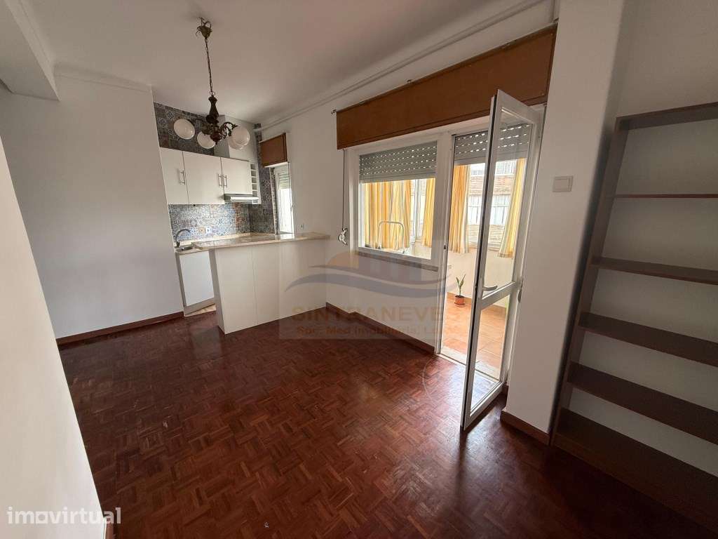 Apartamento T1 para Arrendamento | Amadora - Grande imagem: 2/12