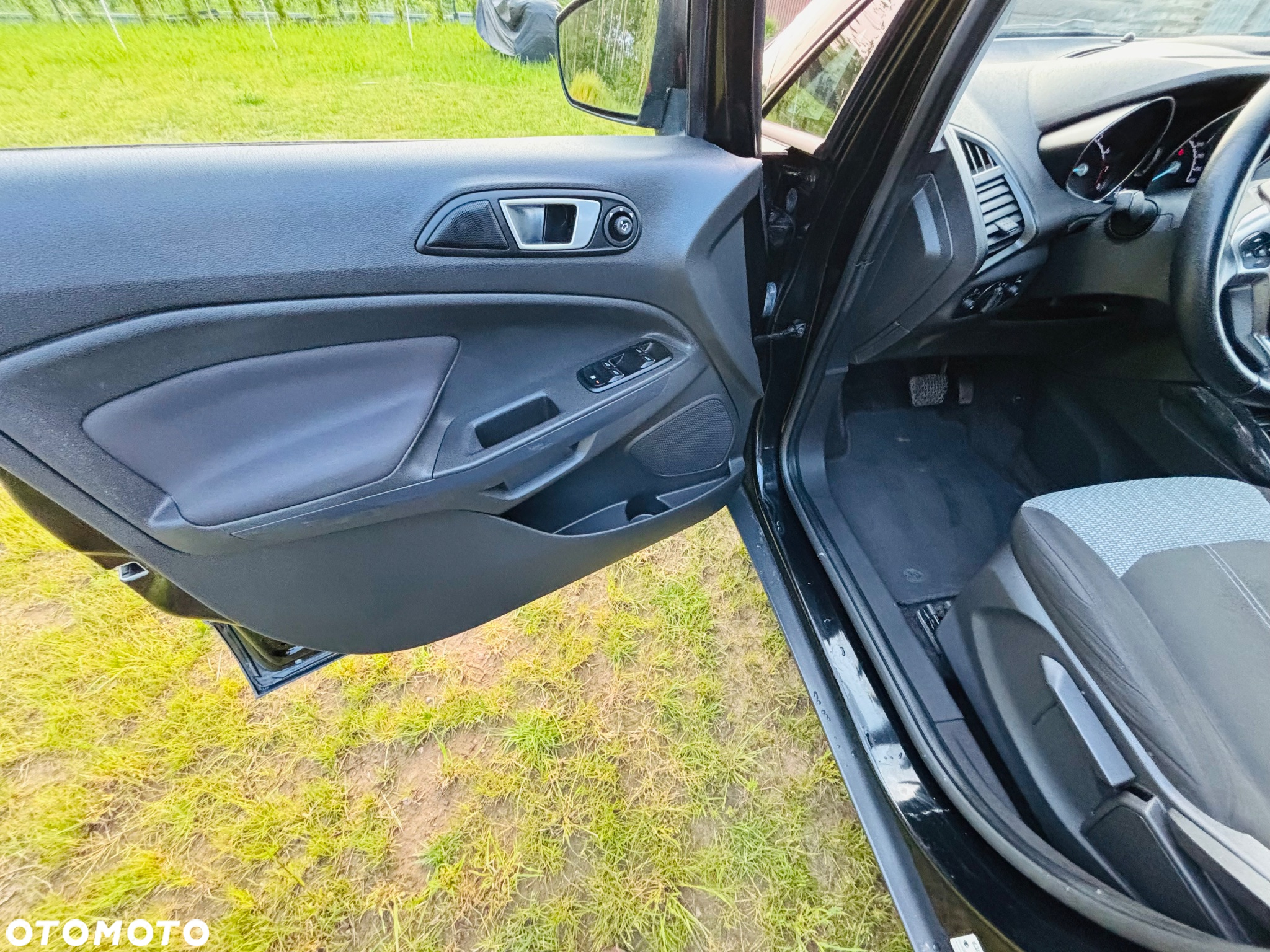 Ford EcoSport 1.5 Ti-VCT TITANIUM - 12