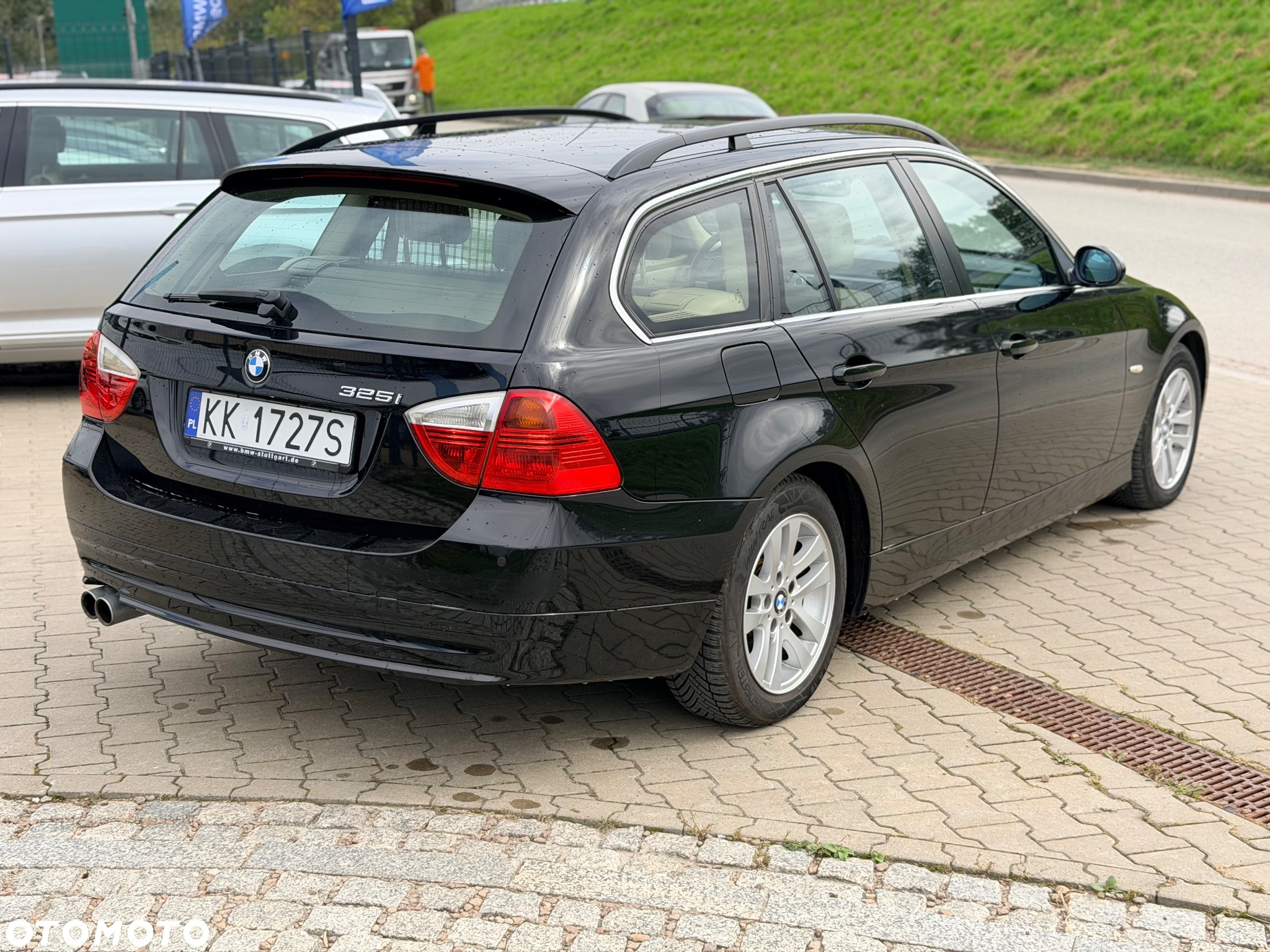 BMW Seria 3 325i - 4