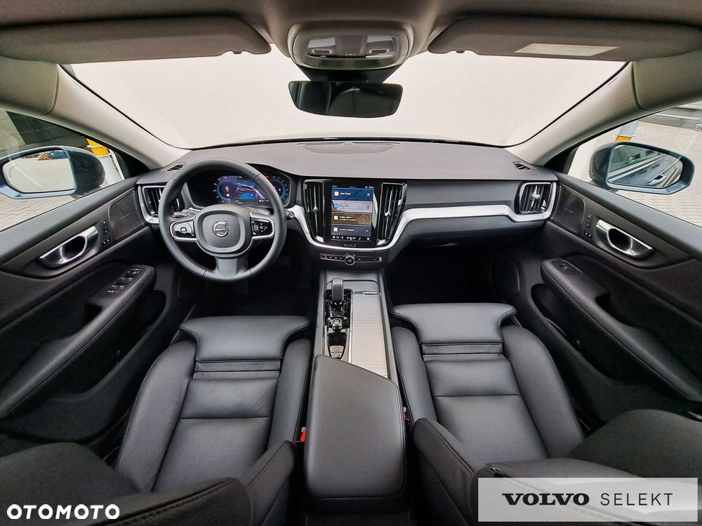 Volvo V60 Cross Country - 12