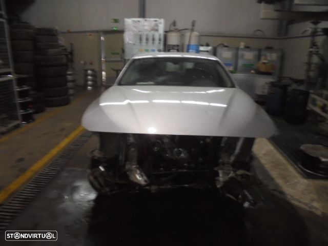 Carro MOT: B47 D20 A  N47D20C  CXVEL: S205A BMW F30 2012 320D 163CV 4P CINZA DIESEL - 4