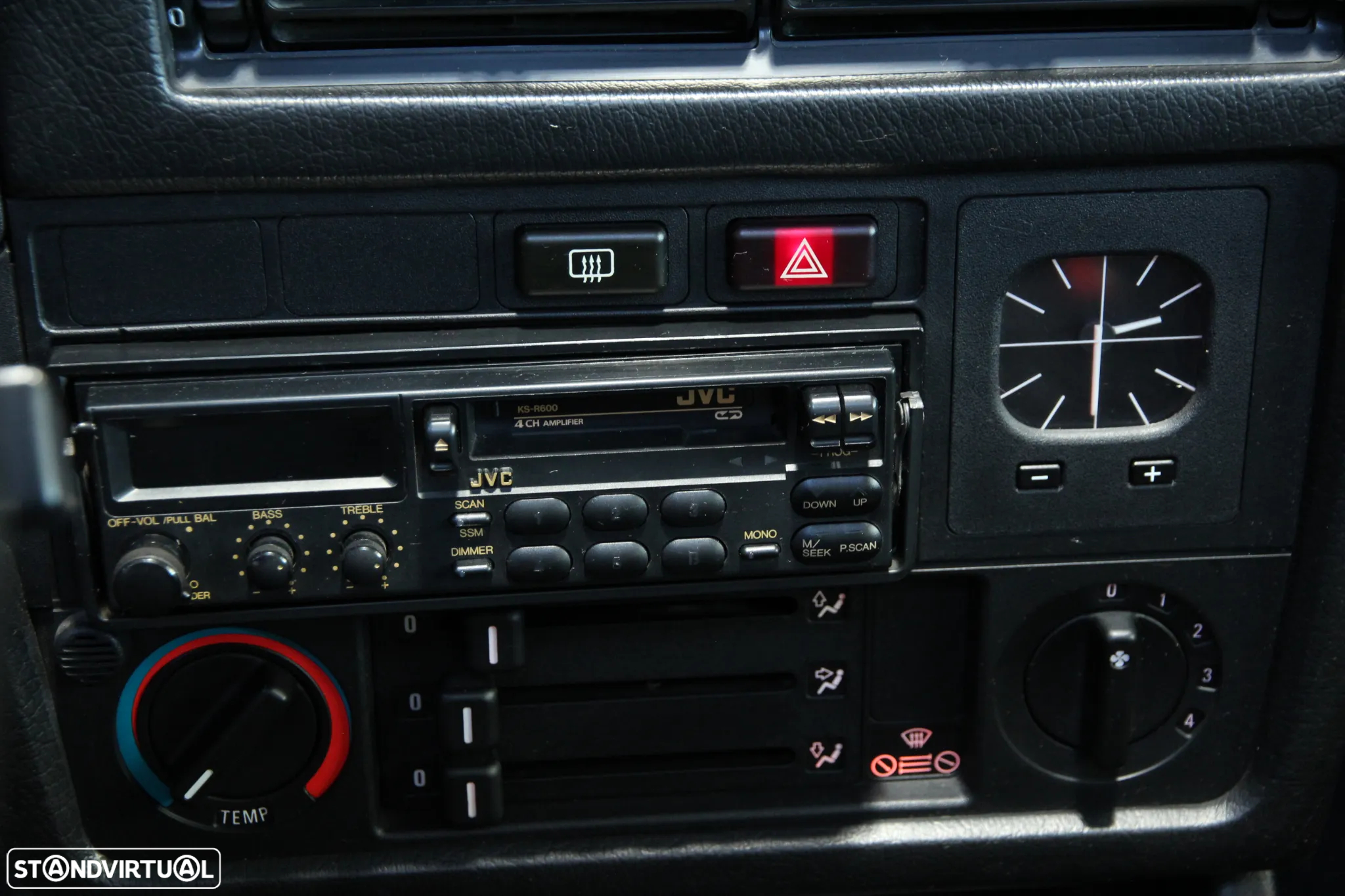 BMW 318 i - 17