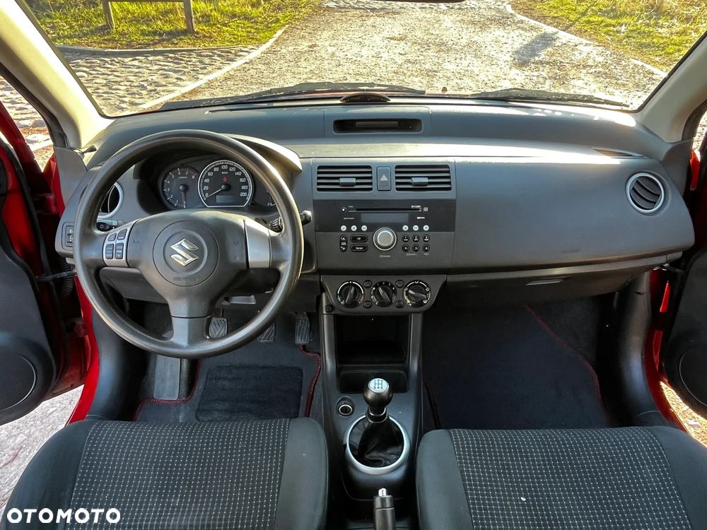 Suzuki Swift - 7