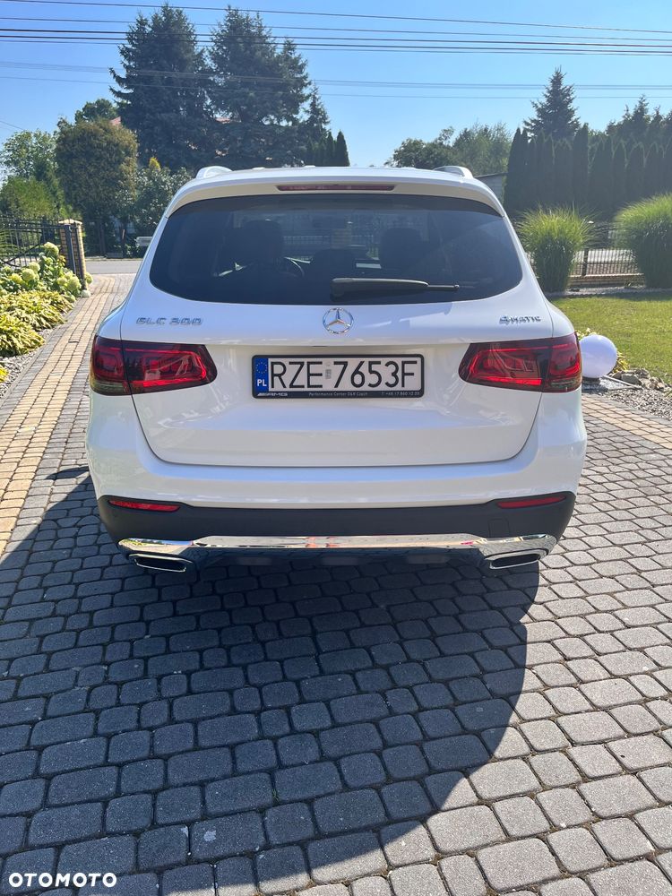 Mercedes-Benz GLC 300 4Matic 9G-TRONIC Exclusive - 7