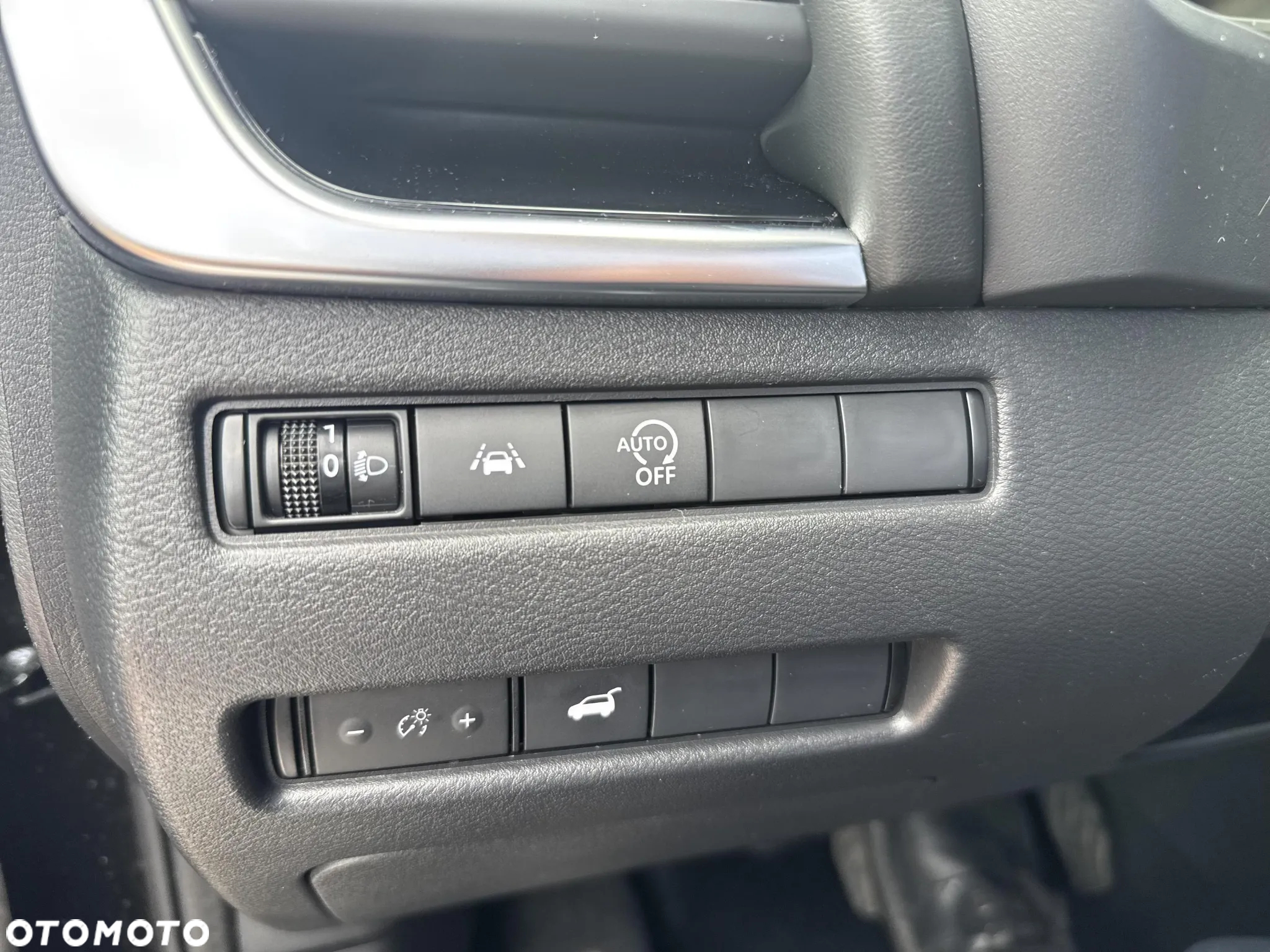 Nissan Qashqai 1.3 DIG-T mHEV N-Connecta Xtronic - 25