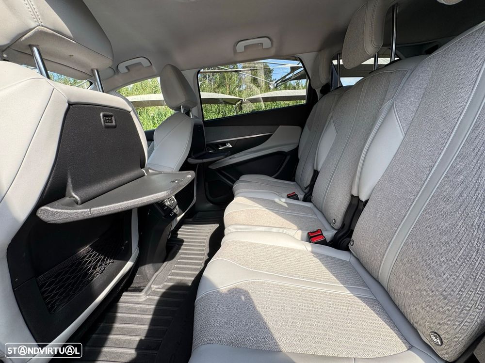 Peugeot 5008 - 16