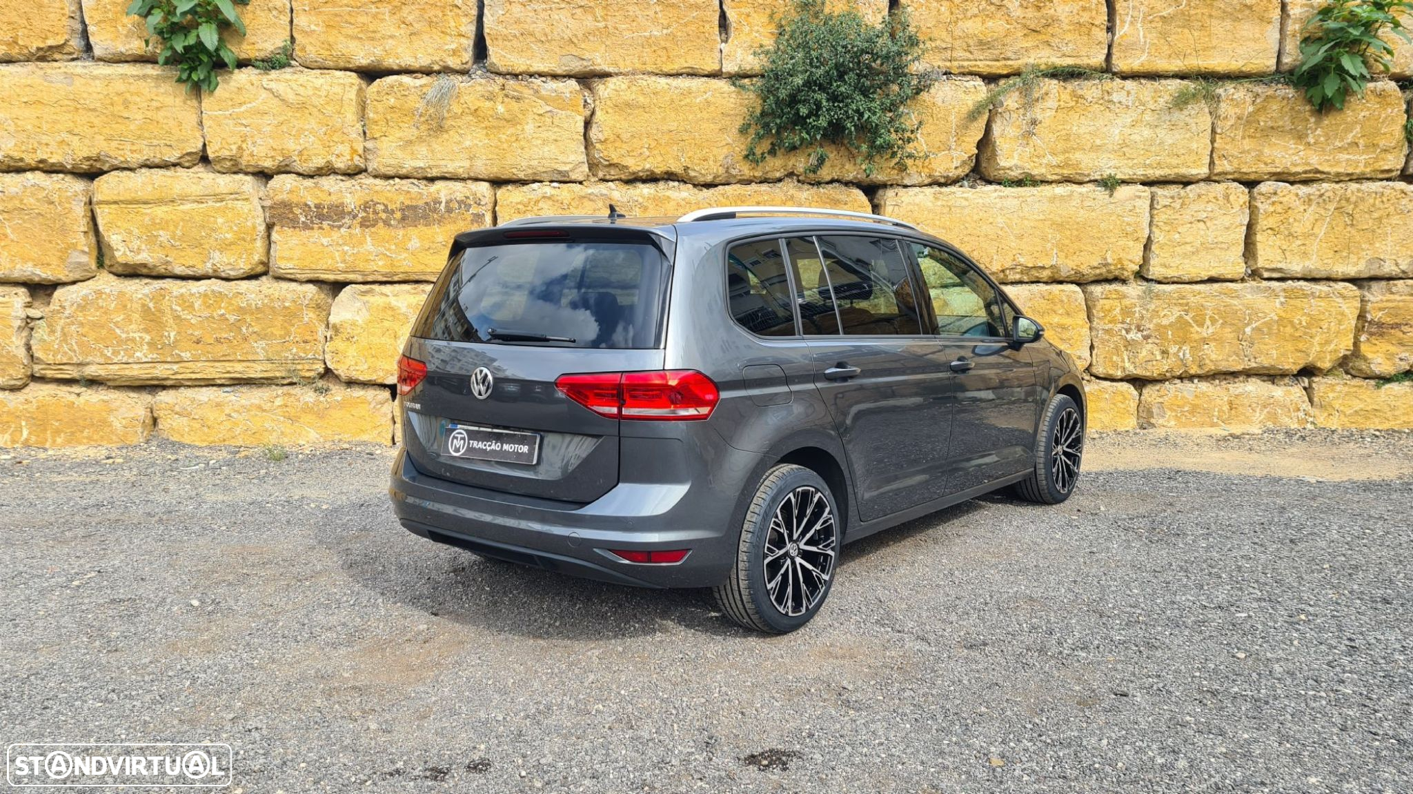 VW Touran 1.6 TDI Confortline DSG - 2