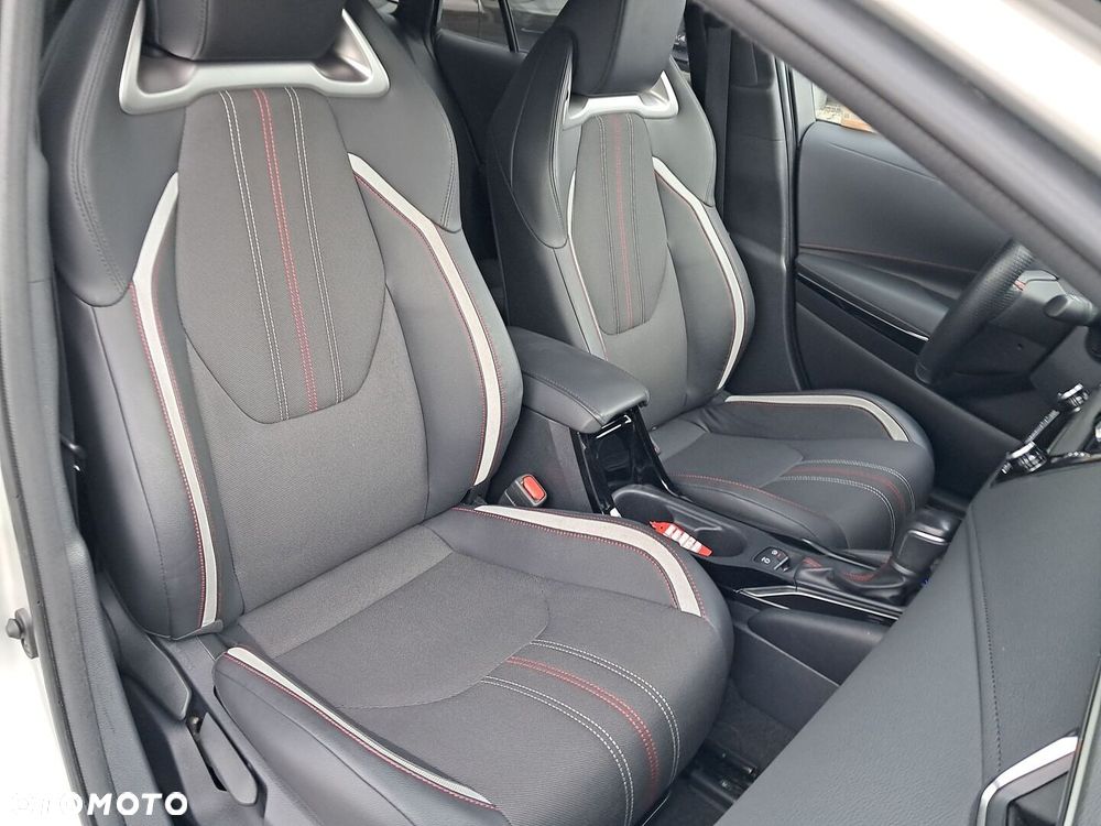 Toyota Corolla 1.8 Hybrid GR Sport - 16