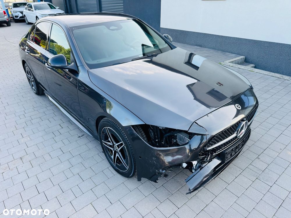 Mercedes-Benz Klasa C 220 d 4Matic 9G-TRONIC AMG Line - 4