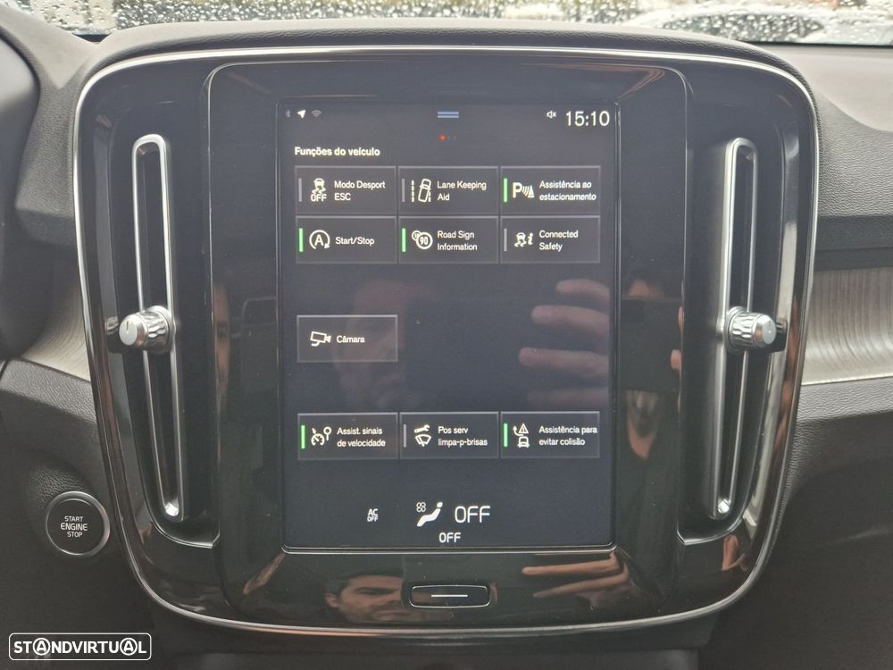 Volvo XC 40 2.0 D3 Momentum Plus - 24