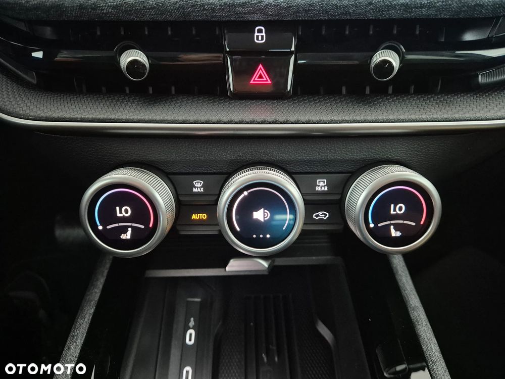 Skoda Superb 2.0 TSI Edition 130 DSG - 33