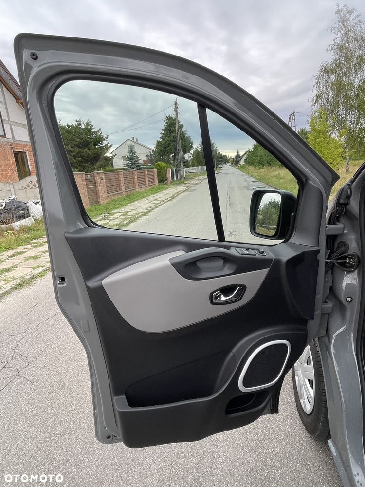 Renault Trafic - 17