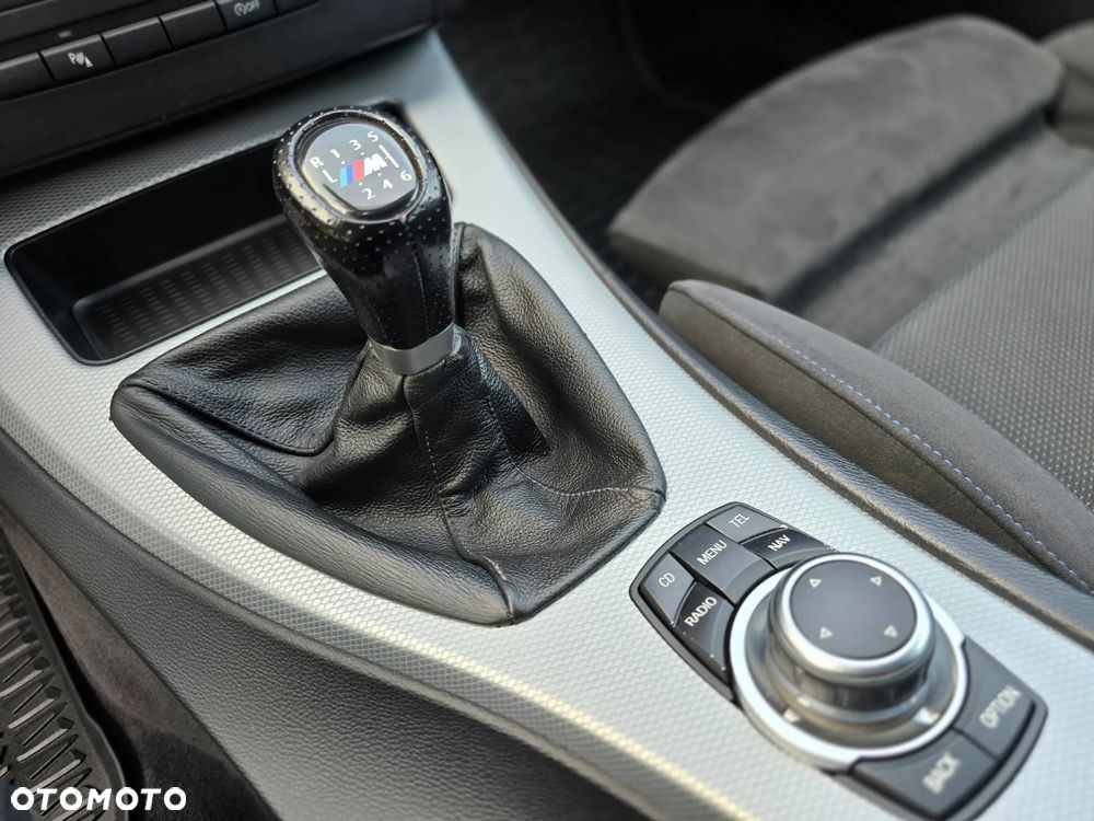 BMW Seria 3 320d Efficient Dynamics Sport Line - 33