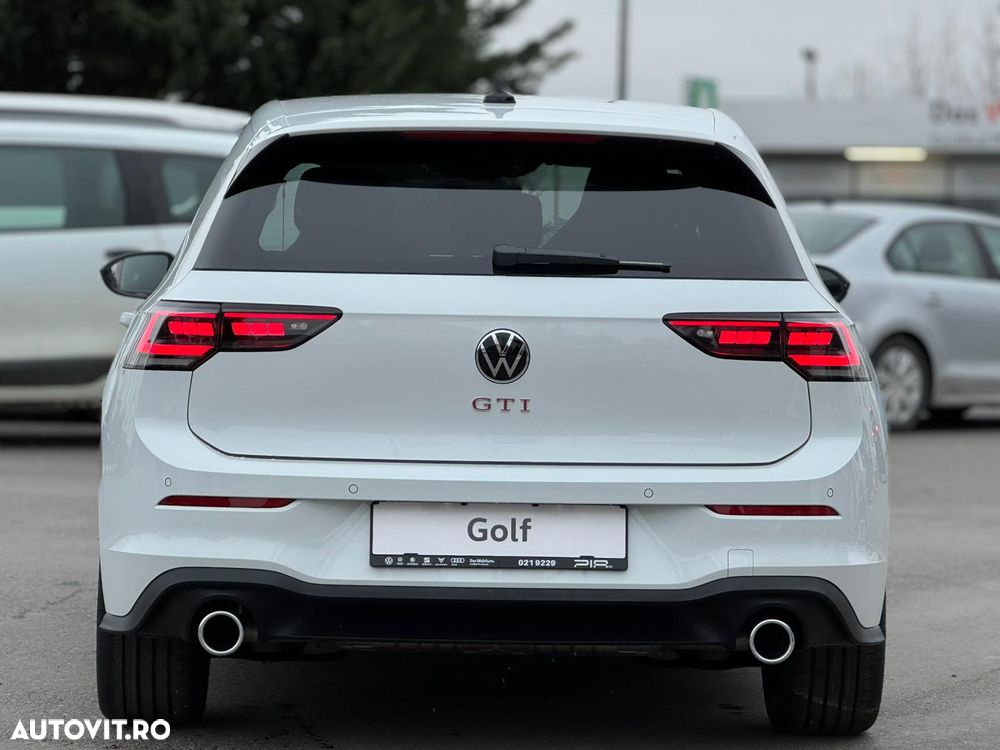 Volkswagen Golf GTI - 5