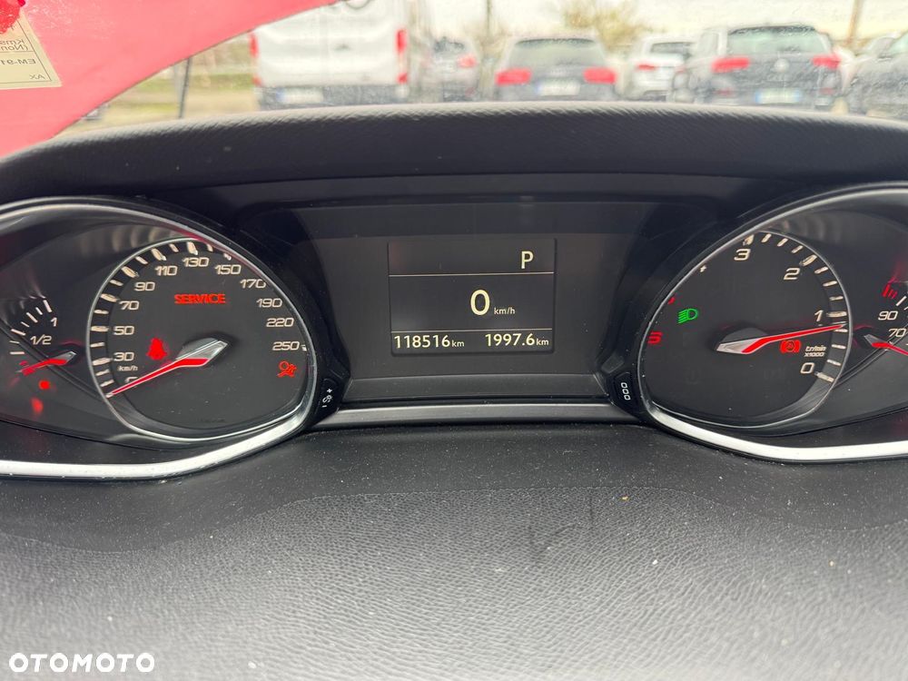 Peugeot 308 BlueHDi 120 EAT6 Stop & Start Active Business-Paket - 26