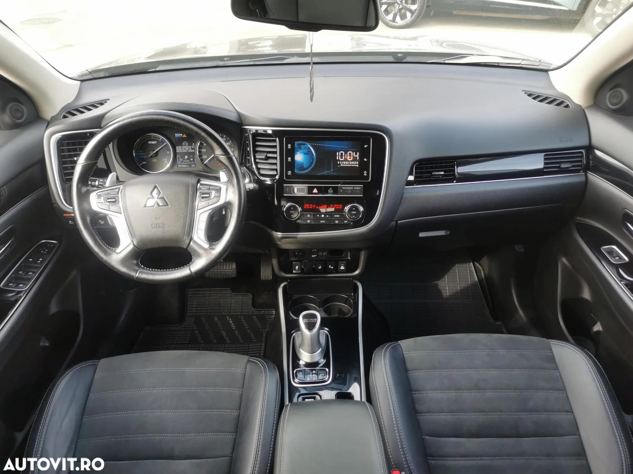Mitsubishi Outlander PHEV 2.4 L 4X4 Invite - 12