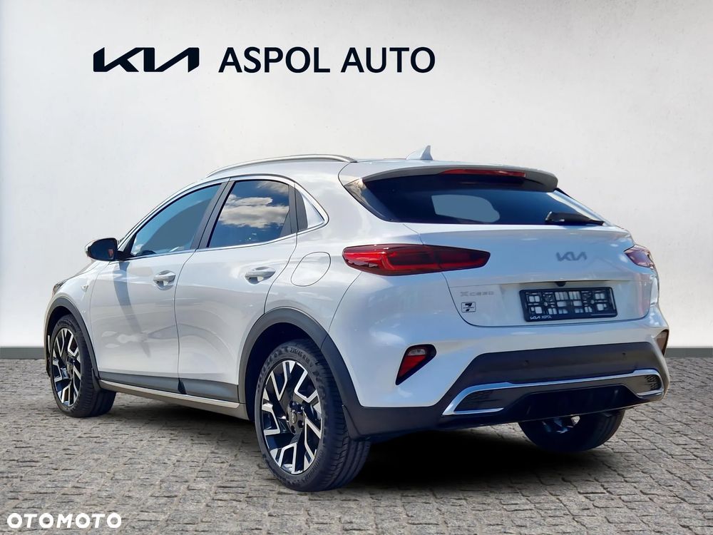 Kia XCeed - 4