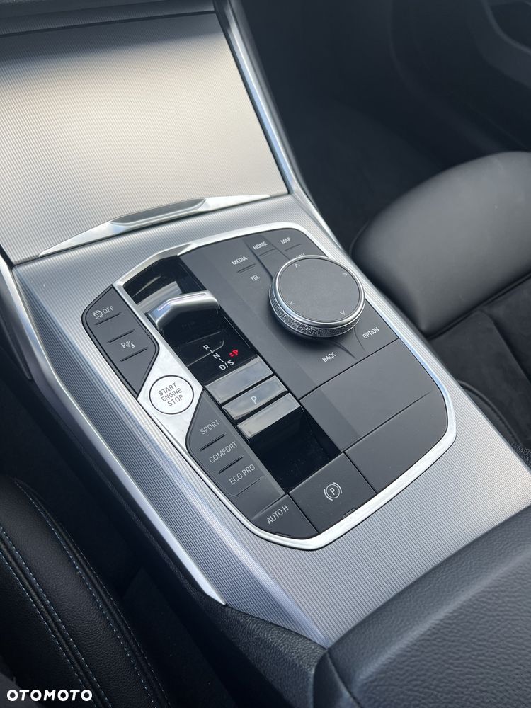 BMW Seria 3 320d xDrive M Sport sport - 23