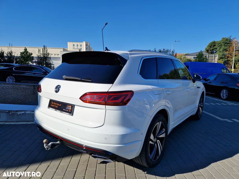 Volkswagen Touareg 3.0 V6 TDI SCR 4Motion Automatik R-Line - 11