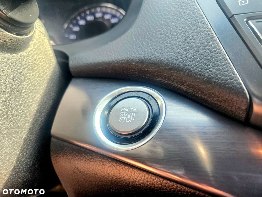 Hyundai i40 Kombi 2.0 Premium - 37