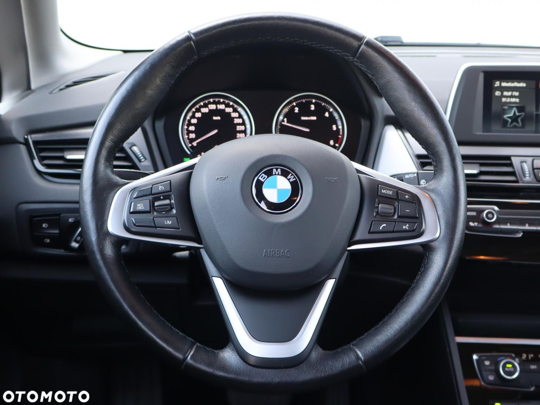 BMW Seria 2 - 12
