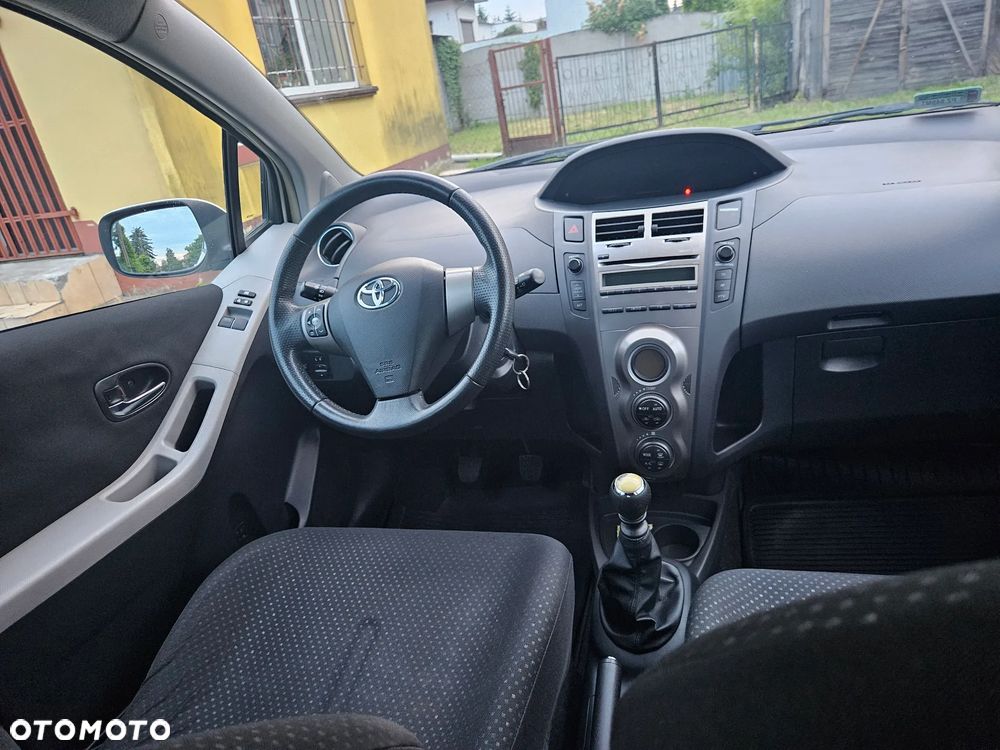 Toyota Yaris 1.33 VVT-i Life - 20