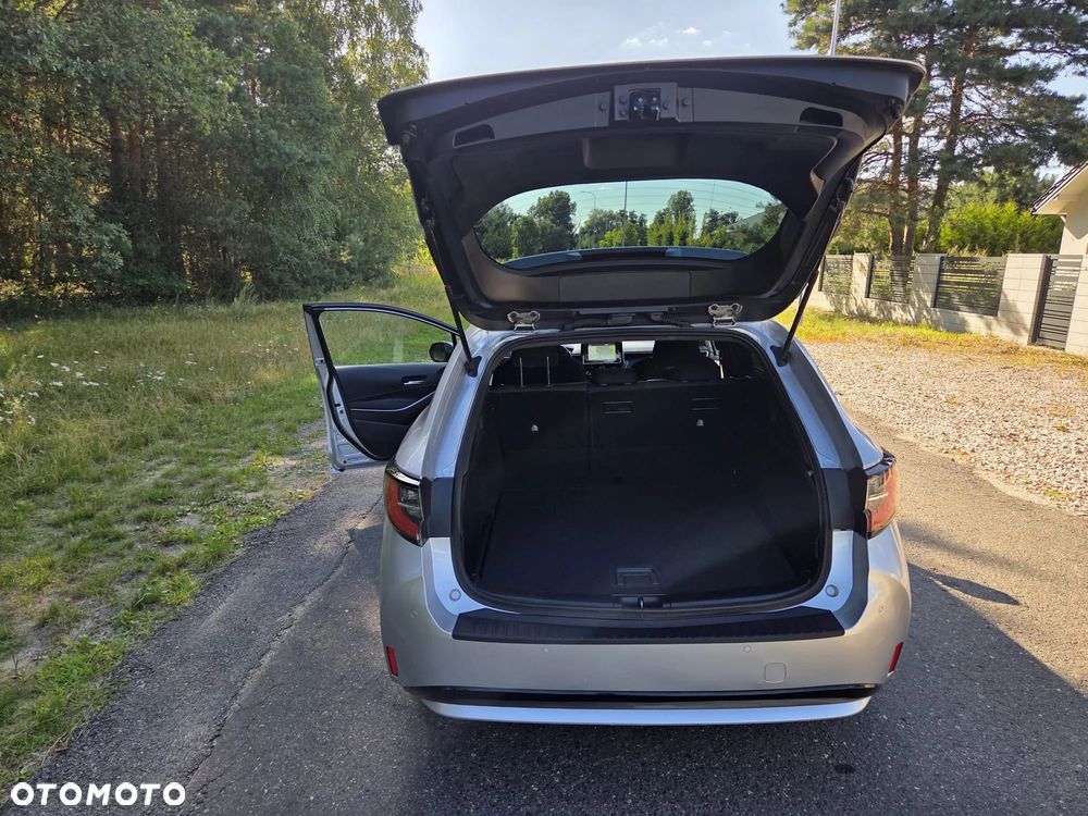 Toyota Corolla - 16