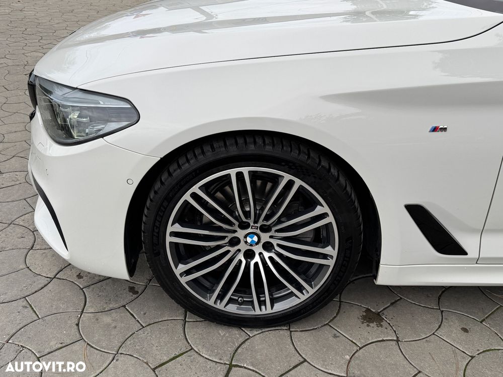 BMW Seria 5 520d Aut. M Sport Edition - 7
