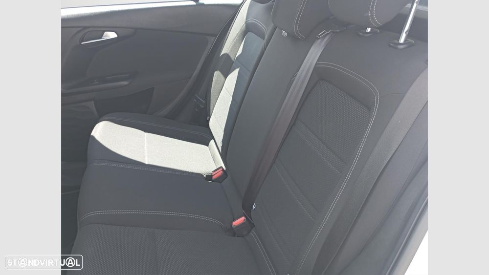 Fiat Tipo 1.3 MultiJet City Life — fotografia 14
