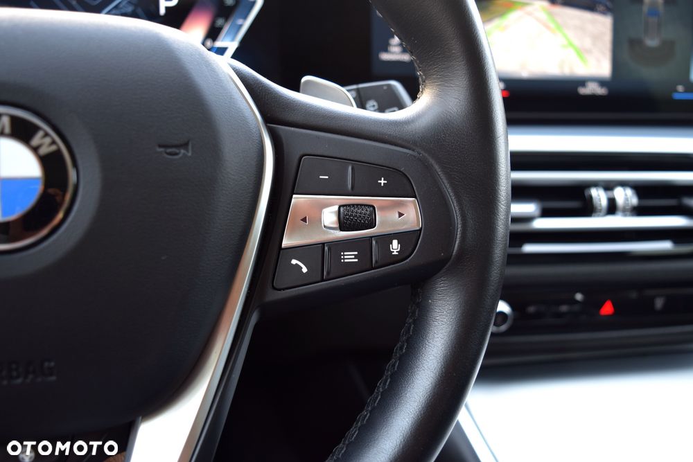 BMW Seria 3 320d xDrive Luxury Line sport - 25