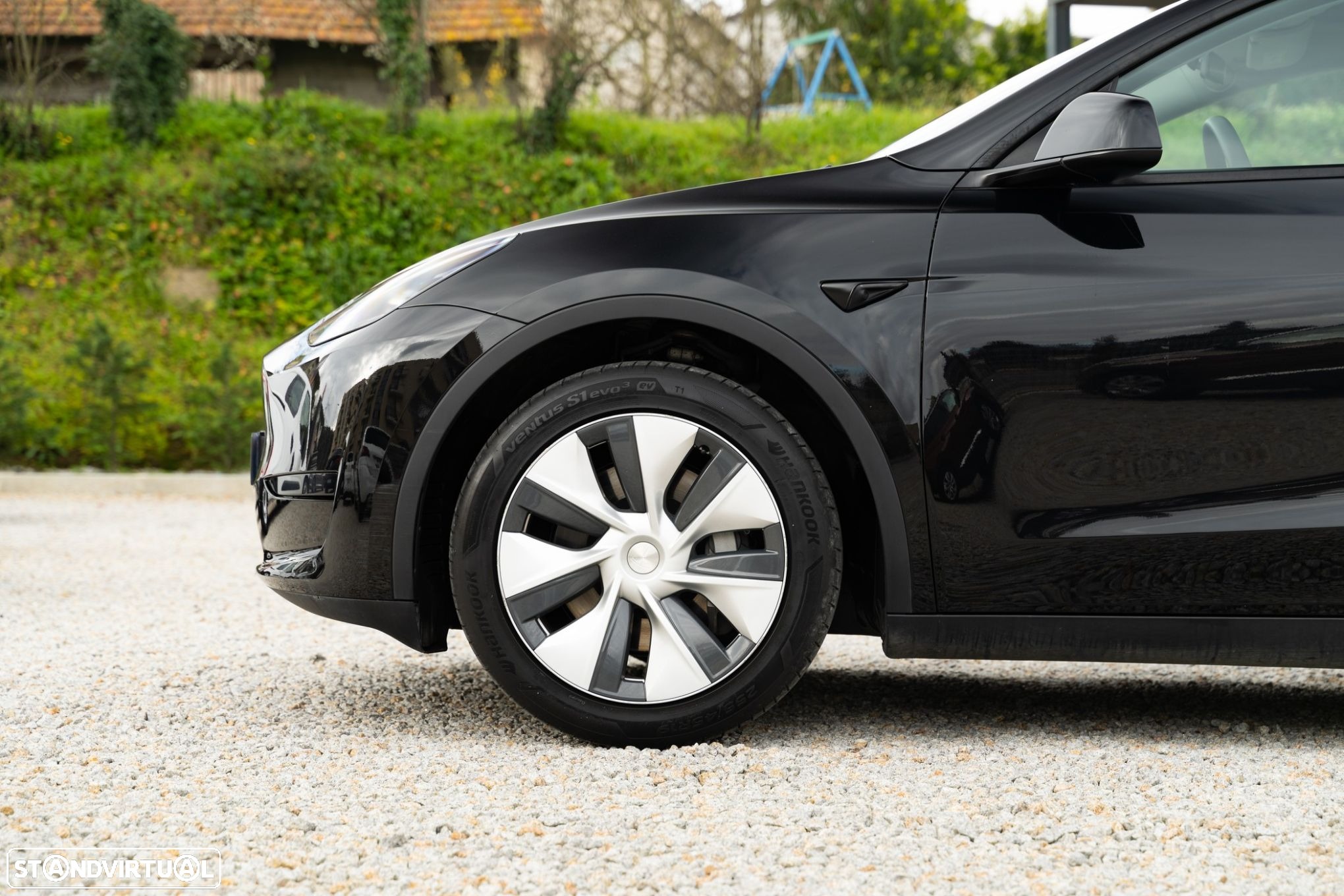 Tesla Model Y RWD - 4