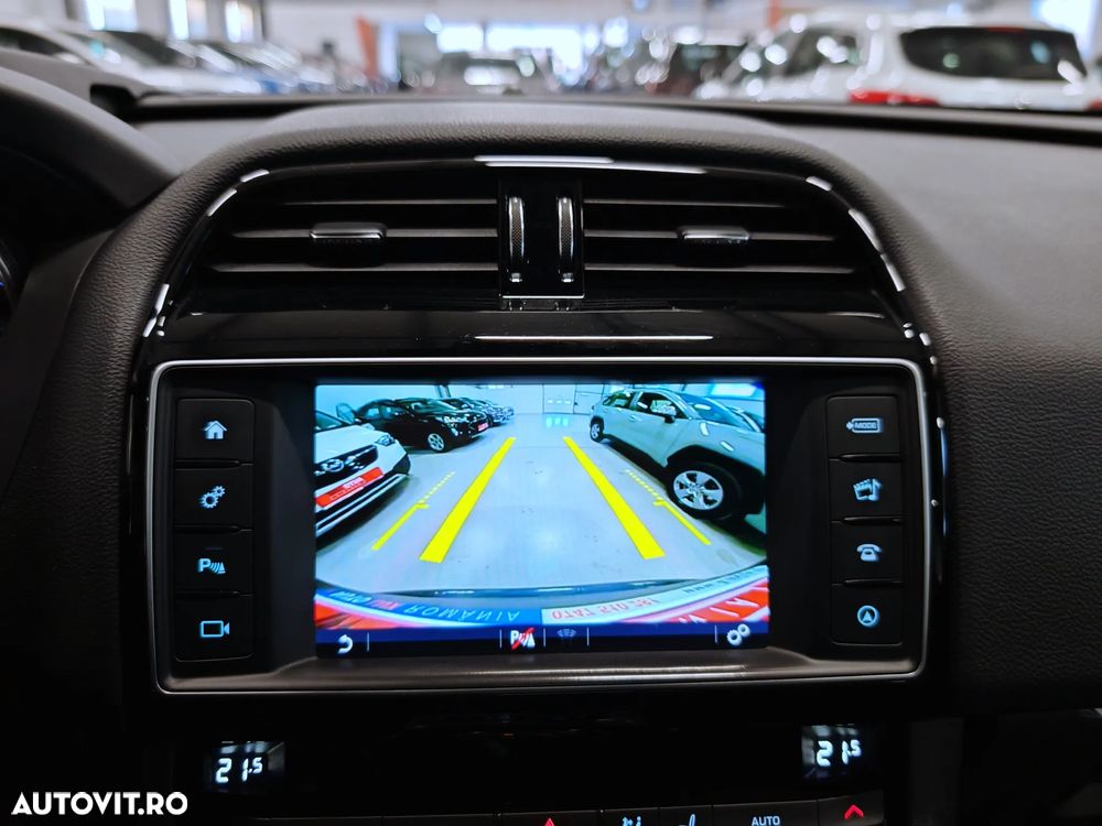 Jaguar F-Pace 20d AWD Aut. Prestige - 16