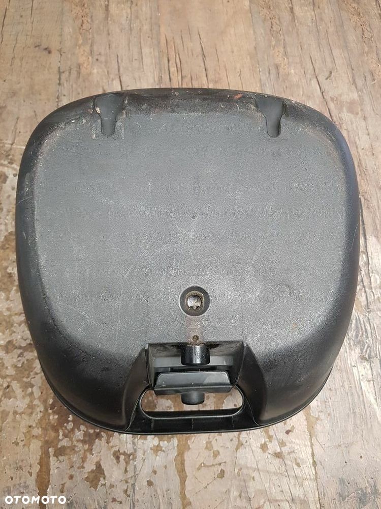 Kufer centralny Takai - 8