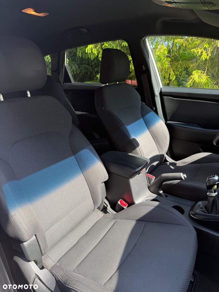 Kia Carens 1.7 CRDi XL - 11