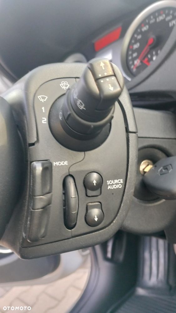 Renault Clio 1.2 TCE Authentique - 6