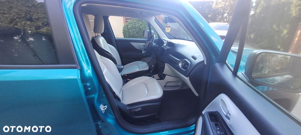 Jeep Renegade 1.3 GSE T4 Turbo Limited 4x4 S&S - 3