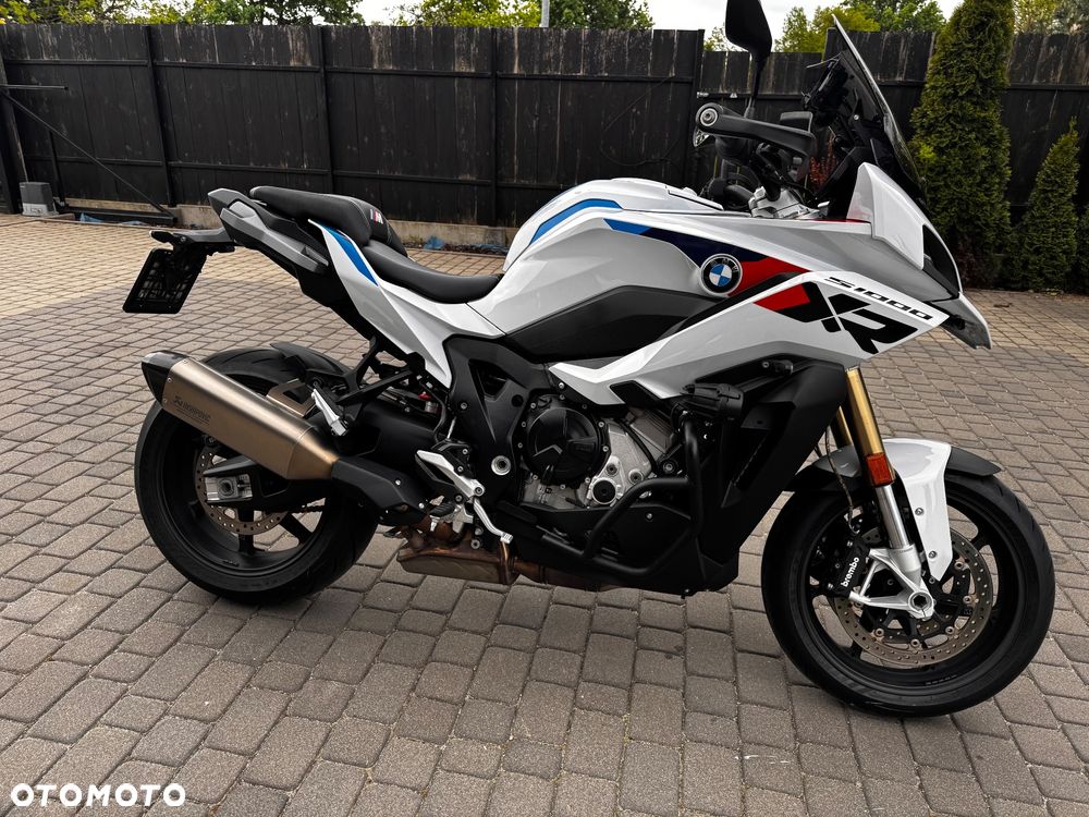 BMW XR - 9
